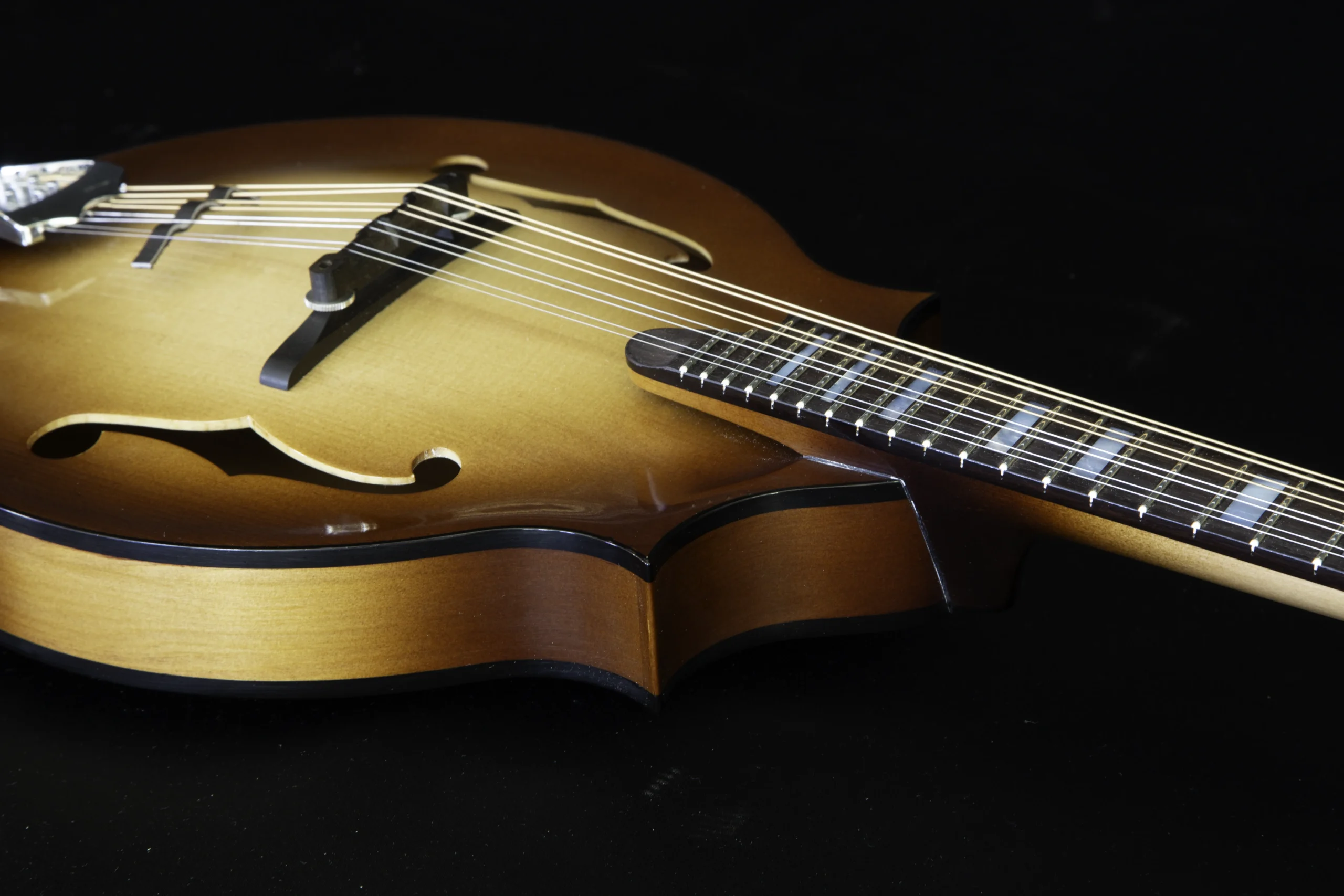 Custom mandolins made by Lachlan Maclennan Tasmanian Maker Custom mandolins made by Lachlan Maclennan Tasmanian Maker